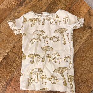 Kate Quinn Cream and Brown Mushroom Print Tee
